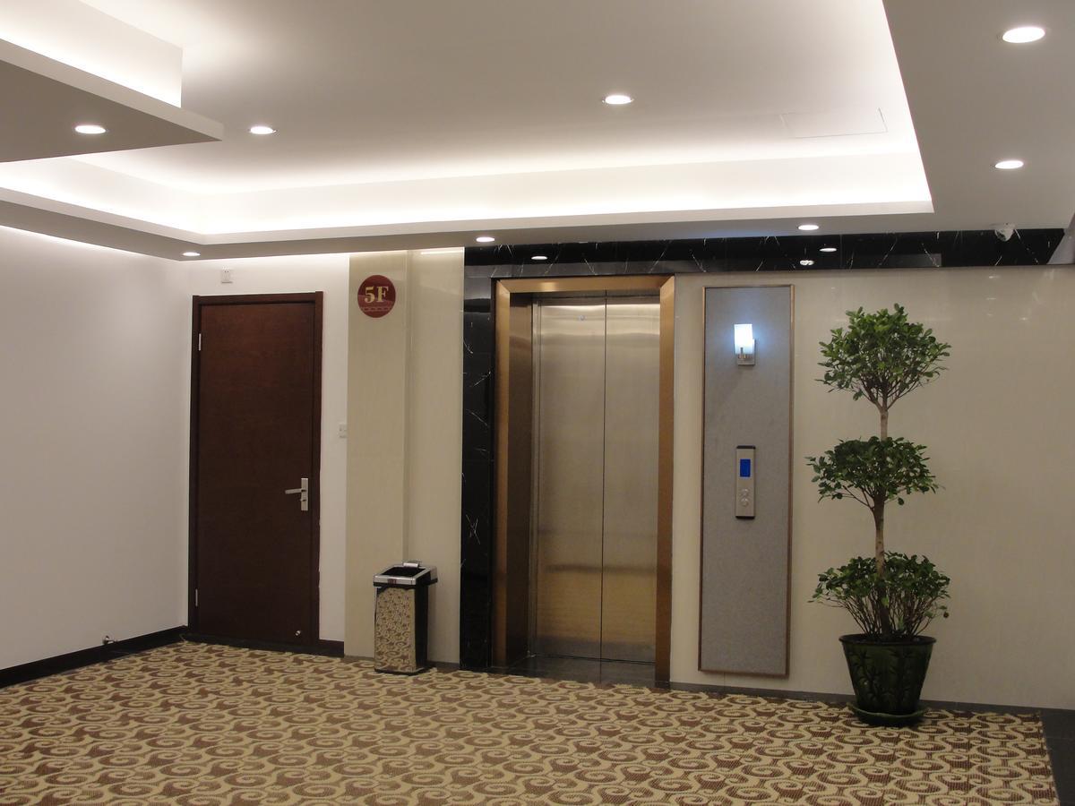 Royal Holiday Hotel Yangon Dış mekan fotoğraf