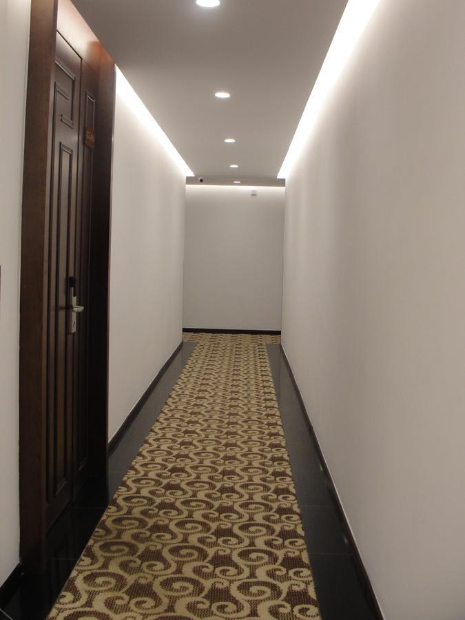 Royal Holiday Hotel Yangon Dış mekan fotoğraf
