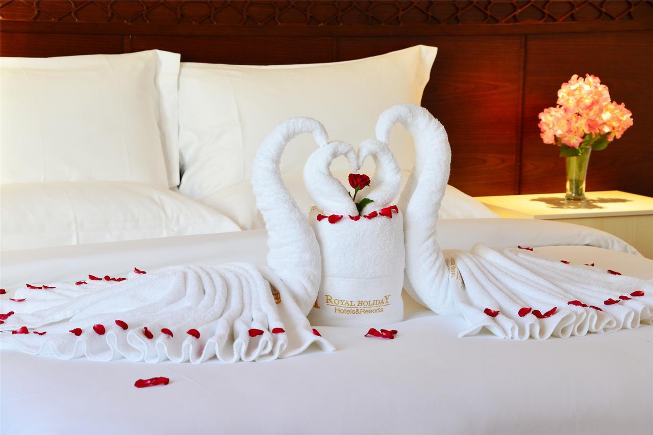 Royal Holiday Hotel Yangon Dış mekan fotoğraf