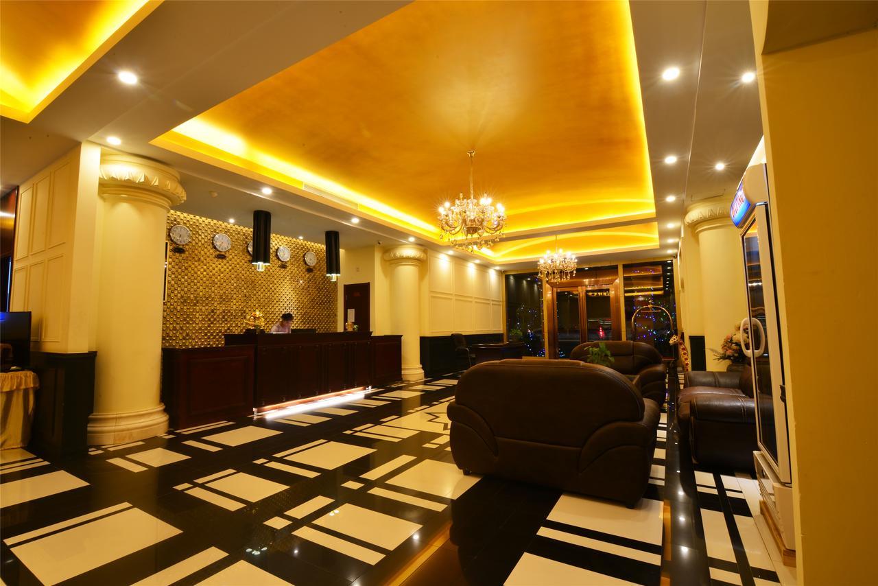 Royal Holiday Hotel Yangon Dış mekan fotoğraf