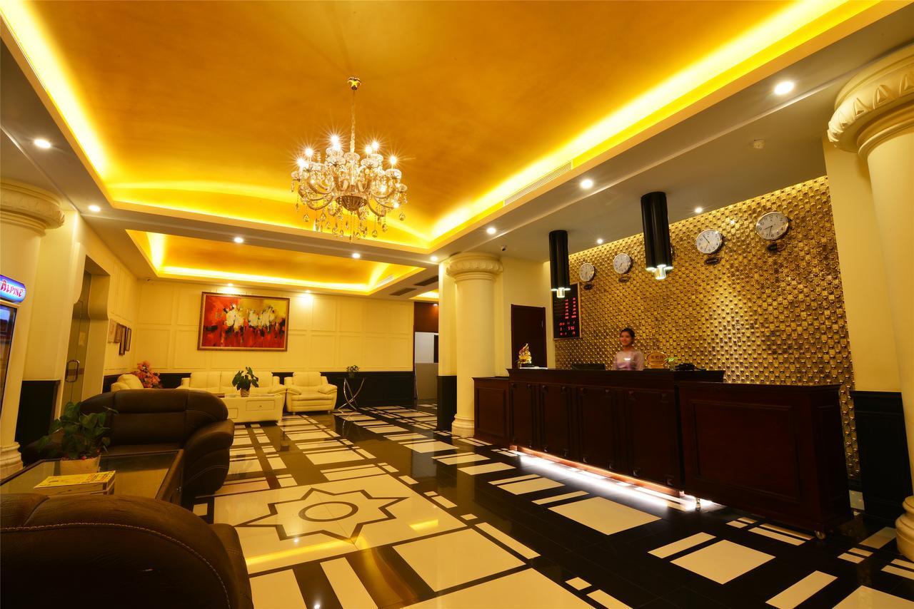 Royal Holiday Hotel Yangon Dış mekan fotoğraf